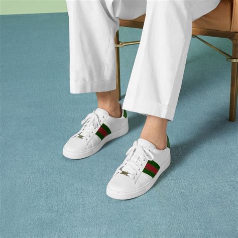 gucci ace sneakers tongue